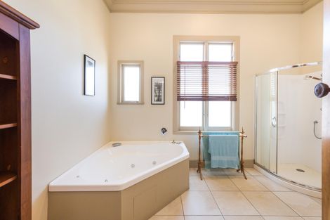 Photo of property in 92 Wood Street, Takaro, Palmerston North, 4410