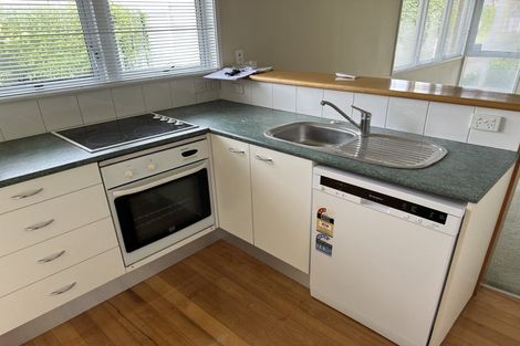 Photo of property in 1/9 East Coast Road, Milford, Auckland, 0620