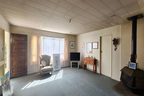 Photo of property in 33 Higginson Street, Otane, 4202