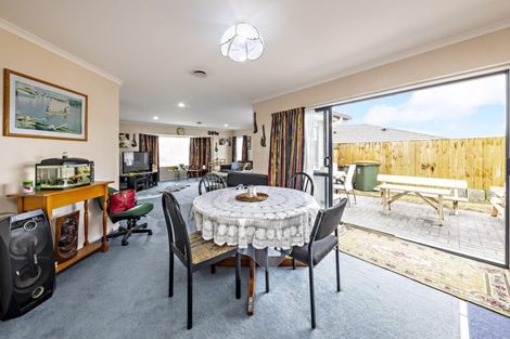 Photo of property in 23 Pitt Avenue, Clendon Park, Auckland, 2103