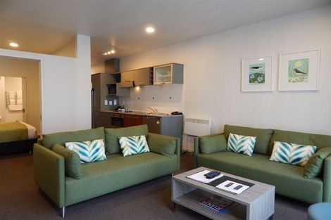 Photo of property in Atrium Towers, 8d/154 The Terrace, Wellington Central, Wellington, 6011