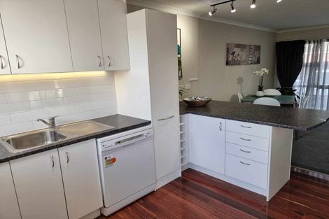 Photo of property in 2/16a Ranfurly Street, Trentham, Upper Hutt, 5018