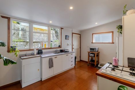 Photo of property in 161 Marine Parade, Mount Maunganui, 3116