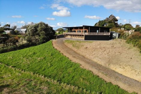 Photo of property in 607 Kaipara Coast Highway, Kaukapakapa, 0871