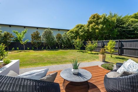 Photo of property in 8 Carnaby Close, St Albans, Christchurch, 8052