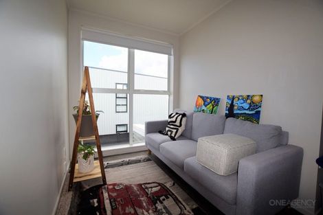 Photo of property in 25 Lili Chen Way, Mangere Bridge, Auckland, 2022