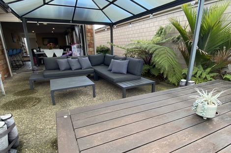 Photo of property in 21 Scoria Close, Pyes Pa, Tauranga, 3112