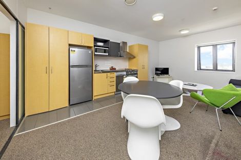Photo of property in Twin Towers, 512/17 Putney Way, Manukau, Auckland, 2104