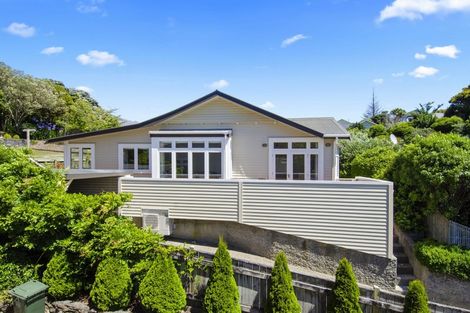 Photo of property in 33 Crofton Road, Ngaio, Wellington, 6035