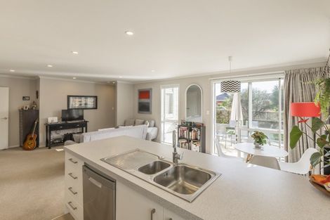 Photo of property in 23 Mahia Lane, Waikanae, 5036