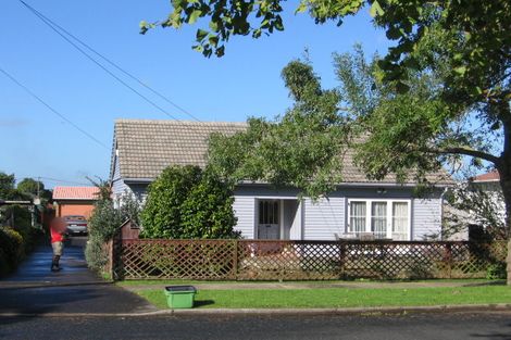 Photo of property in 2/5 Freyberg Avenue, Papatoetoe, Auckland, 2104