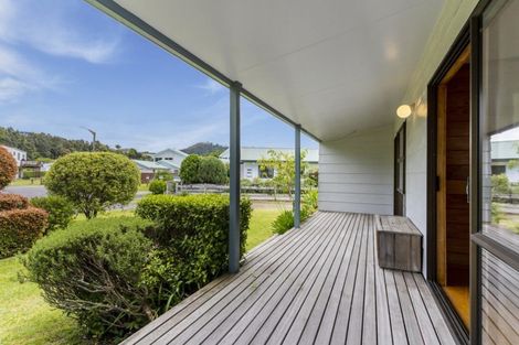 Photo of property in 128 Avalon Place, Whangamata, 3620