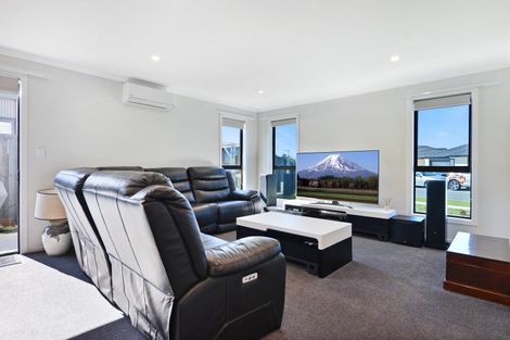 Photo of property in 36 Pragma Rise, Rototuna North, Hamilton, 3210