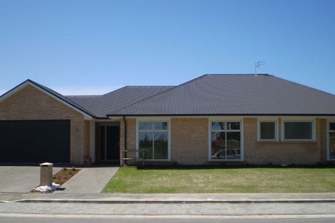 Photo of property in 28 Mokihi Gardens, Hillmorton, Christchurch, 8024