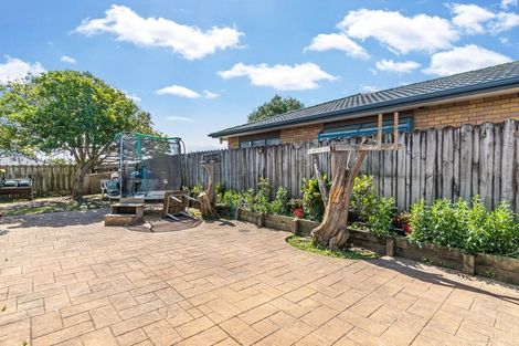 Photo of property in 8 Courtvale Place, Flat Bush, Auckland, 2019