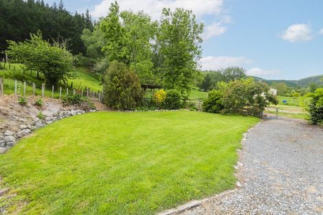 Photo of property in 831 Tiniroto Road, Waerengaokuri, Gisborne, 4072