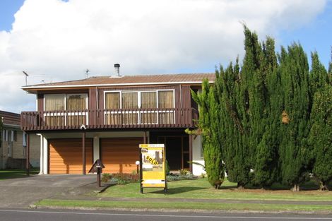 Photo of property in 72 Prince Regent Drive, Half Moon Bay, Auckland, 2012