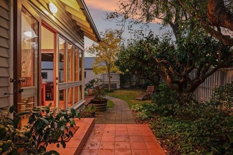 Photo of property in 33 Watford Street, Strowan, Christchurch, 8052