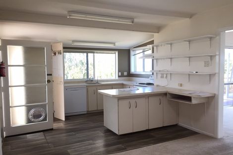 Photo of property in 2/130 Rangatira Road, Beach Haven, Auckland, 0626