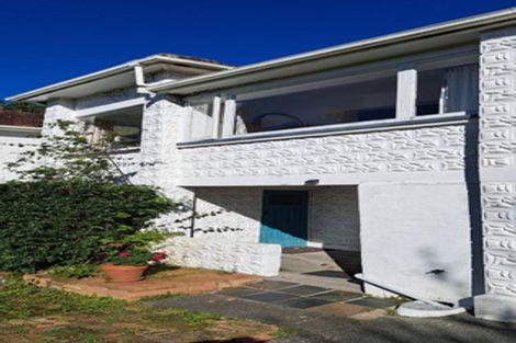 Photo of property in 203 Godley Road, Titirangi, Auckland, 0604