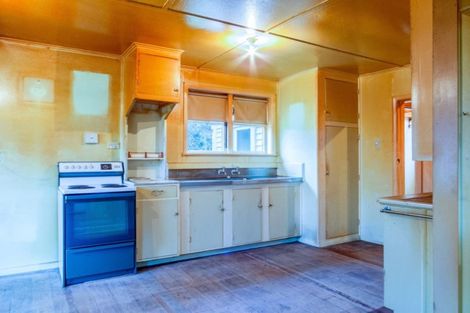 Photo of property in 17 Tawa Street, Edgecumbe, 3120