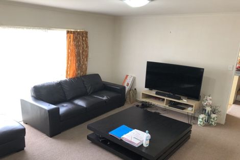 Photo of property in 42 Medvale Avenue, Flat Bush, Auckland, 2019