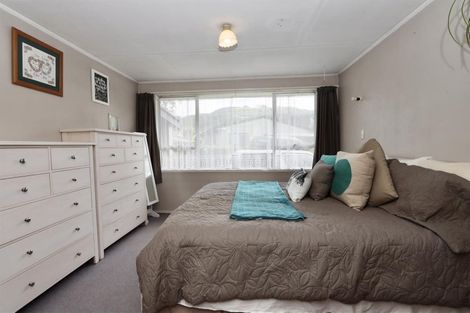 Photo of property in 14 Luke Place, Fairy Springs, Rotorua, 3015