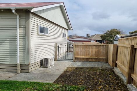 Photo of property in 25a Palmer Crescent, Silverstream, Upper Hutt, 5019