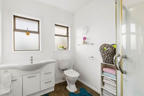 Photo of property in 65 Macleans Road, Bucklands Beach, Auckland, 2014