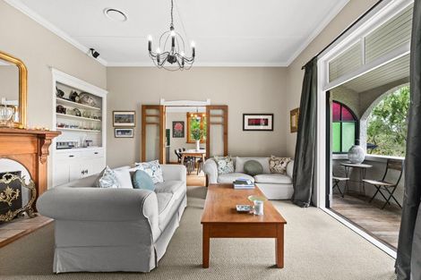 Photo of property in 46 Palmerston Road, Havelock North, 4130