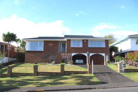 Photo of property in 77 Lantana Road, Green Bay, Auckland, 0604