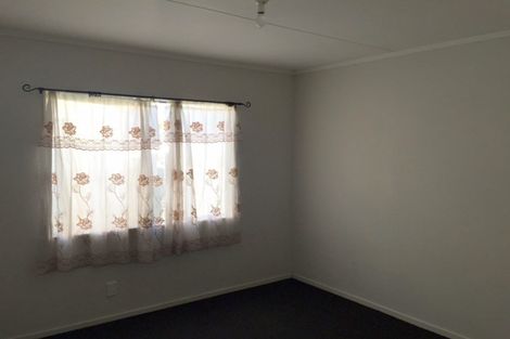 Photo of property in 84 Maplesden Drive, Clendon Park, Auckland, 2103