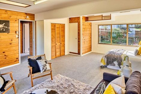 Photo of property in 14 Laburnum Grove, Maungaraki, Lower Hutt, 5010