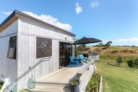 Photo of property in 481b Grahams Beach Road, Manukau Heads, Waiuku, 2684