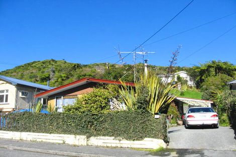 Photo of property in 12 Rochfort Street, Greymouth, 7805