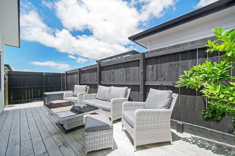 Photo of property in 99 Kuaka Drive, Takanini, 2112