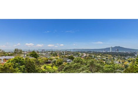 Photo of property in 7/3 Coronation Road, Hillcrest, Auckland, 0627