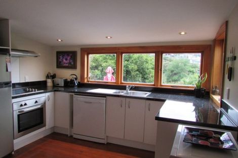 Photo of property in 24 Ticehurst Road, Lyttelton, 8082