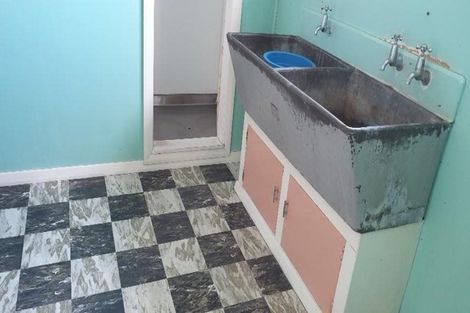 Photo of property in 203 Egmont Street, Patea, 4520