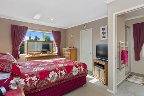 Photo of property in 22 Oakwood Way, Papamoa Beach, Papamoa, 3118