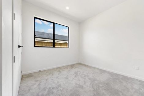 Photo of property in 7 Cutfield Lane, Kumeu, 0810