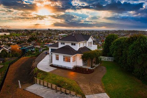 Photo of property in 14 Rawhiti Place, Saint Johns Hill, Whanganui, 4501