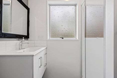 Photo of property in 2/17 Frensham Crescent, Woolston, Christchurch, 8062