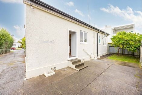 Photo of property in 13 Logan Avenue, Marewa, Napier, 4110
