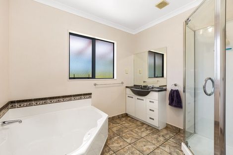 Photo of property in 4 Pukematawai Lane, Levin, 5571