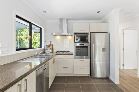 Photo of property in 33 Mural Place, Greenhithe, Auckland, 0632
