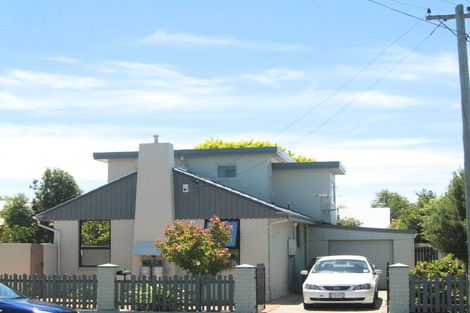 Photo of property in 22 Selwyn Street, Somerfield, Christchurch, 8024