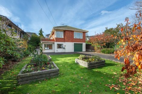 Photo of property in 8 Elwyn Crescent, Green Island, Dunedin, 9018