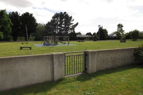 Photo of property in 52 Evergreen Crescent, Trentham, Upper Hutt, 5018