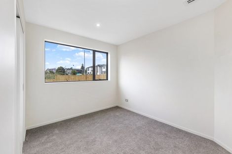 Photo of property in 28 Cirrus Way, Ranui, Auckland, 0612